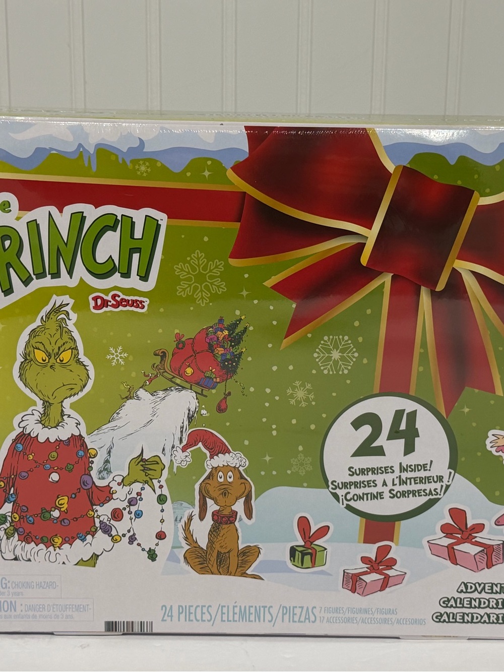 Dr. Seuss The Grinch Green Holiday Advent Calendar - 24 Surprises